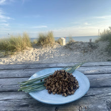 Lade das Bild in den Galerie-Viewer, Breathy Lamb Nuggets